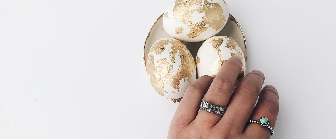 DIY Gold Foil Easter Eggs | Simple DIY