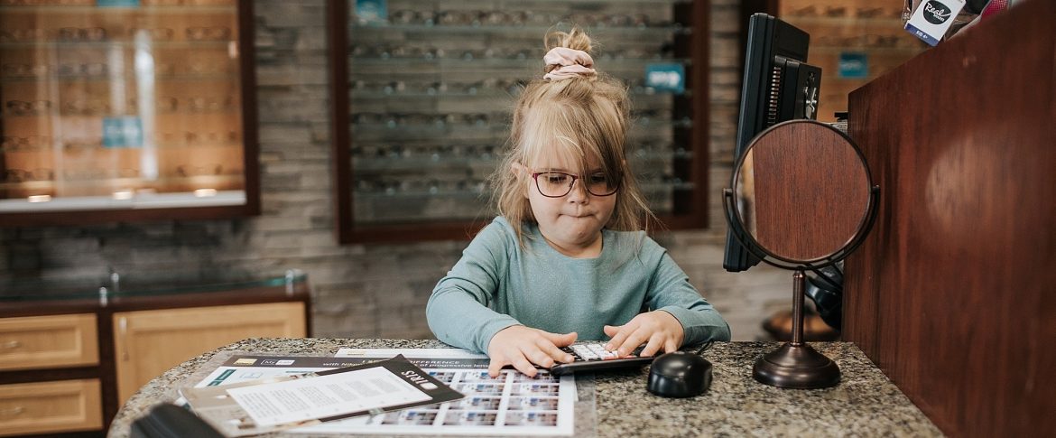 Booking your child's eye appointment in Abbotsford IRIS