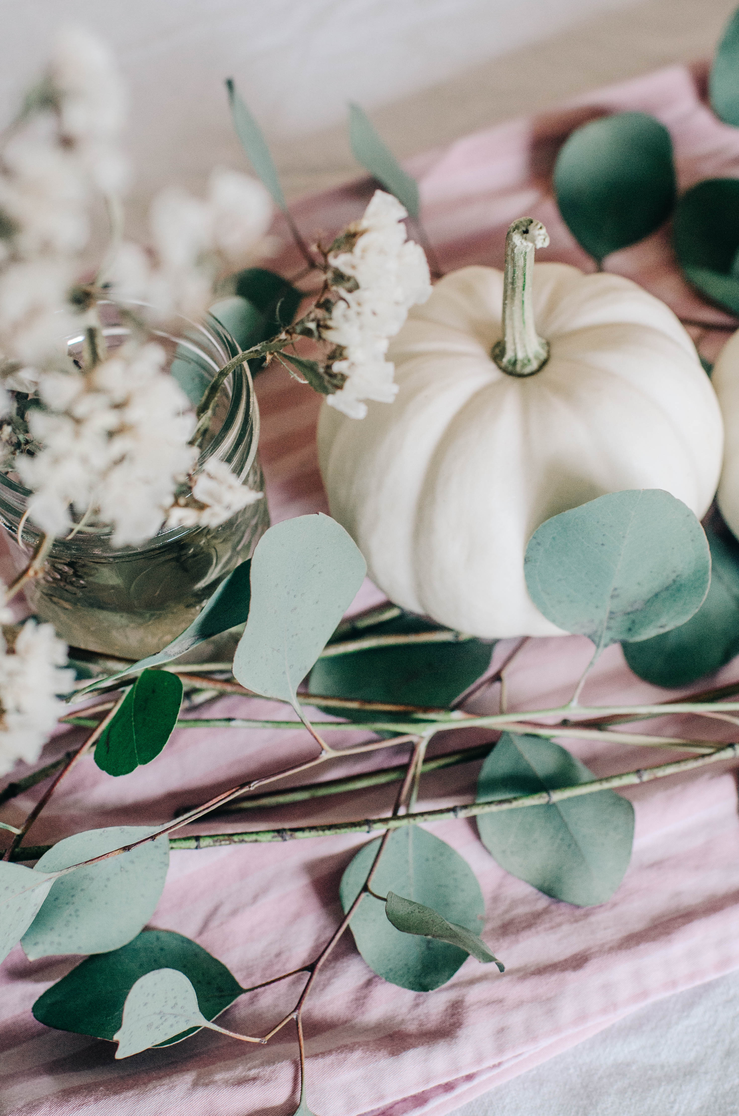 Eucalyptus and White Pumpkins Table Runner | 3 Thanksgiving Printables | Home Decor