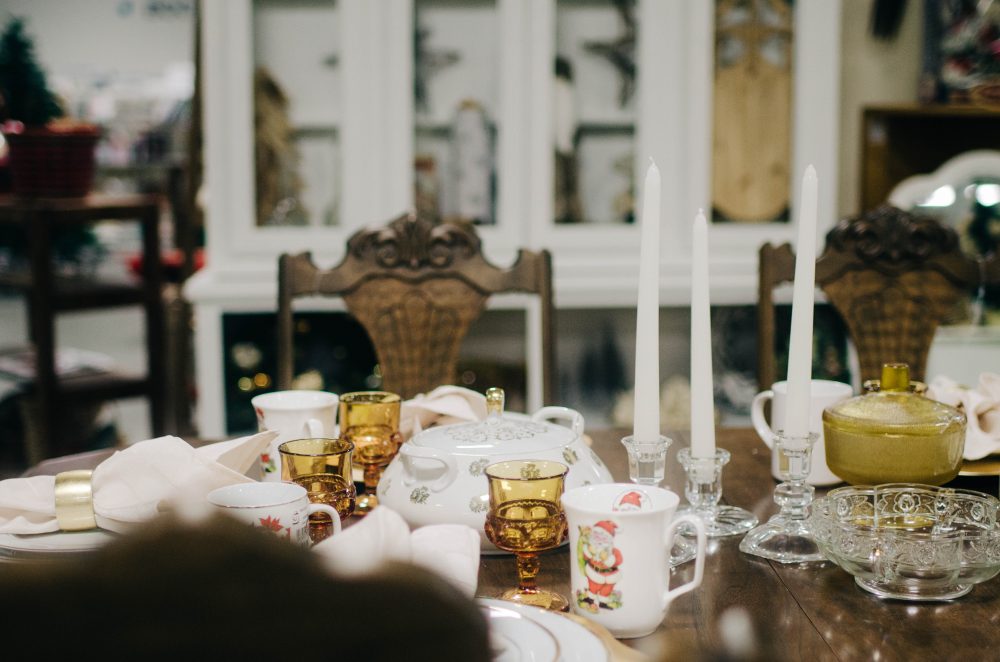10 Holiday Decor Items to Purchase Thrifted & $500 Giveaway