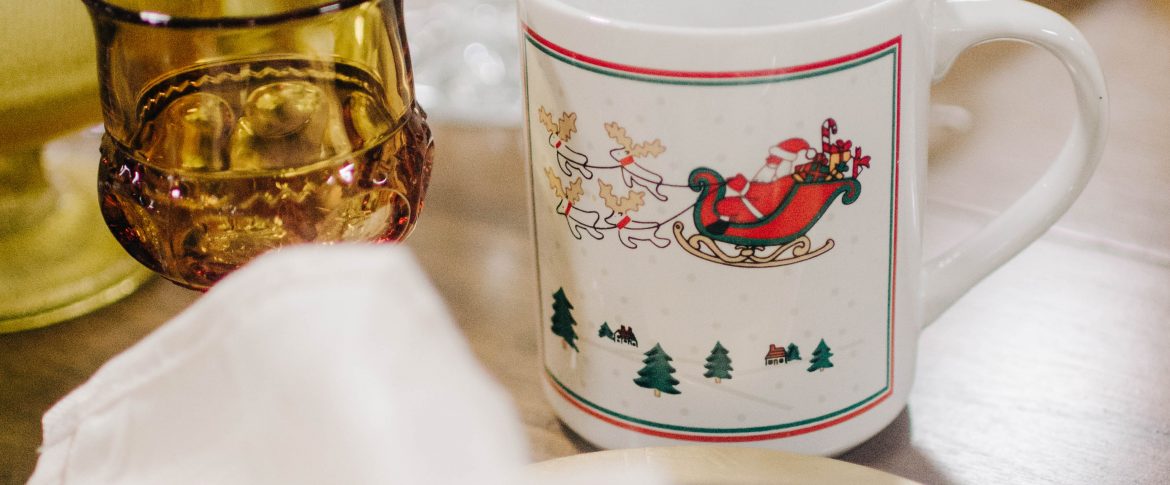 10 Holiday Decor Items to Purchase Thrifted & $500 Giveaway