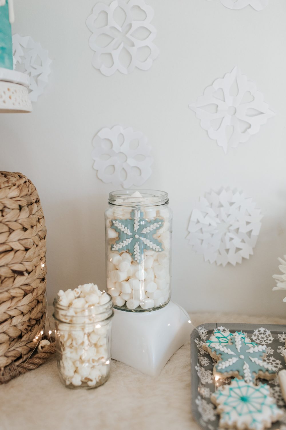 Frozen Themed Birthday Party Decorations and Ideas