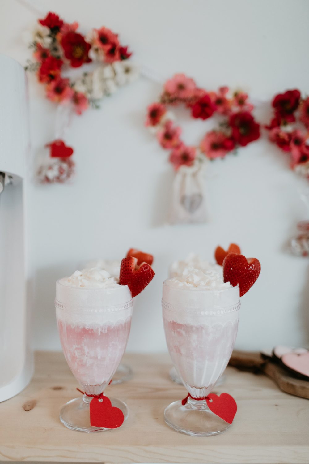 10 Party Decorations and Valentine's Food Ideas
