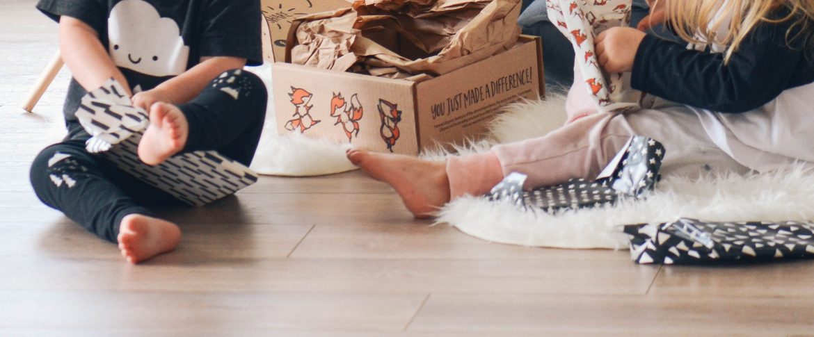 5 Unique Christmas Gift Ideas Including Lillypost Box and a coupon code