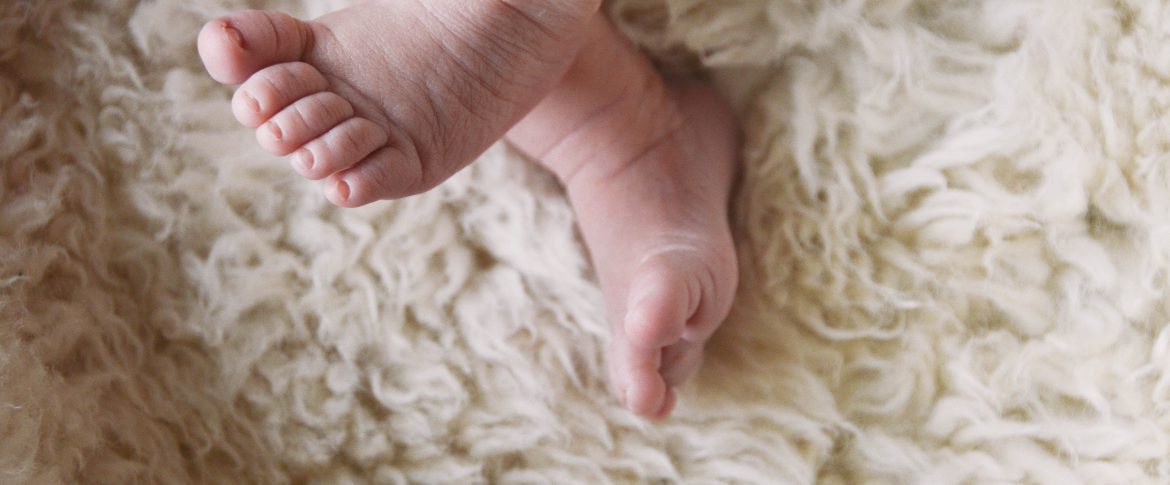 Newborn Baby Photography | Baby Toes