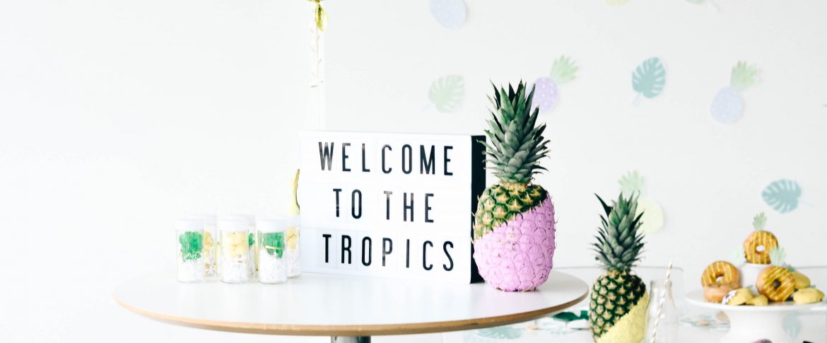 Topical Summer Party | Pineapples and Palm Leaves